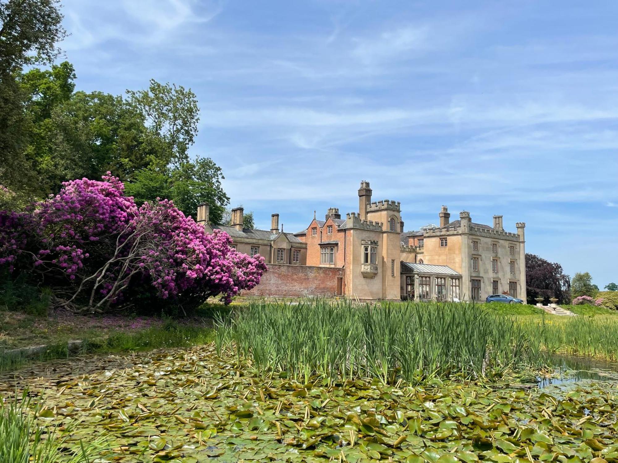 Llanerchydol Hall Suites Welshpool Kültér fotó