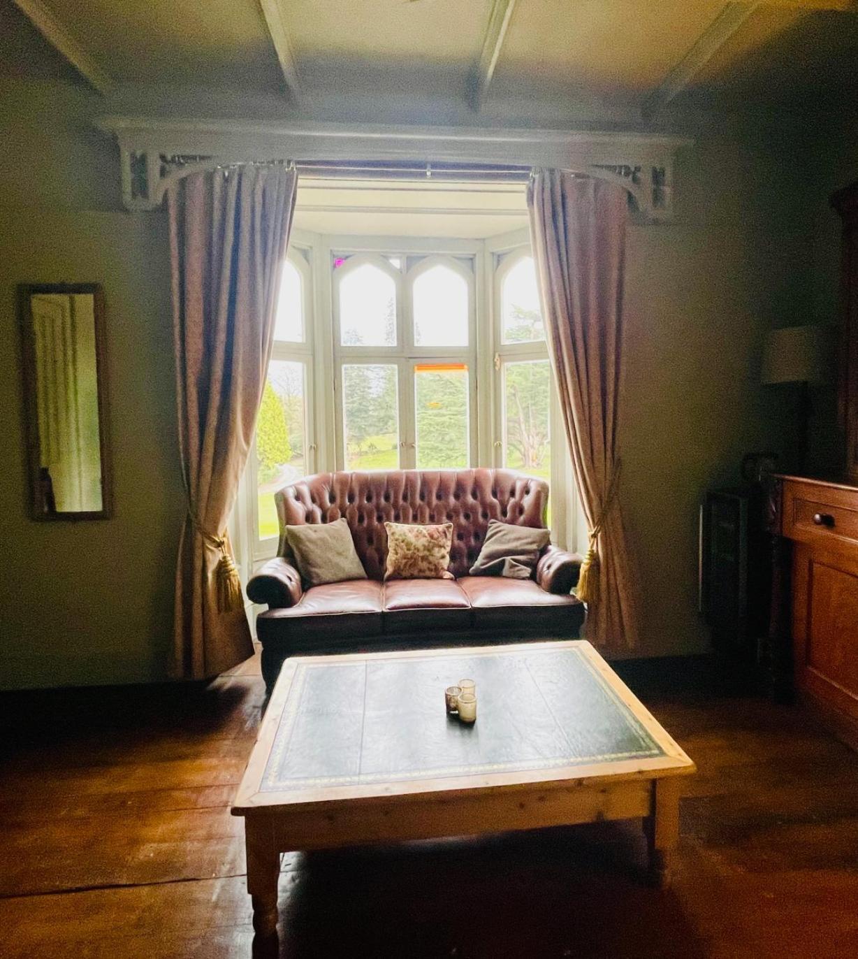 Llanerchydol Hall Suites Welshpool Kültér fotó