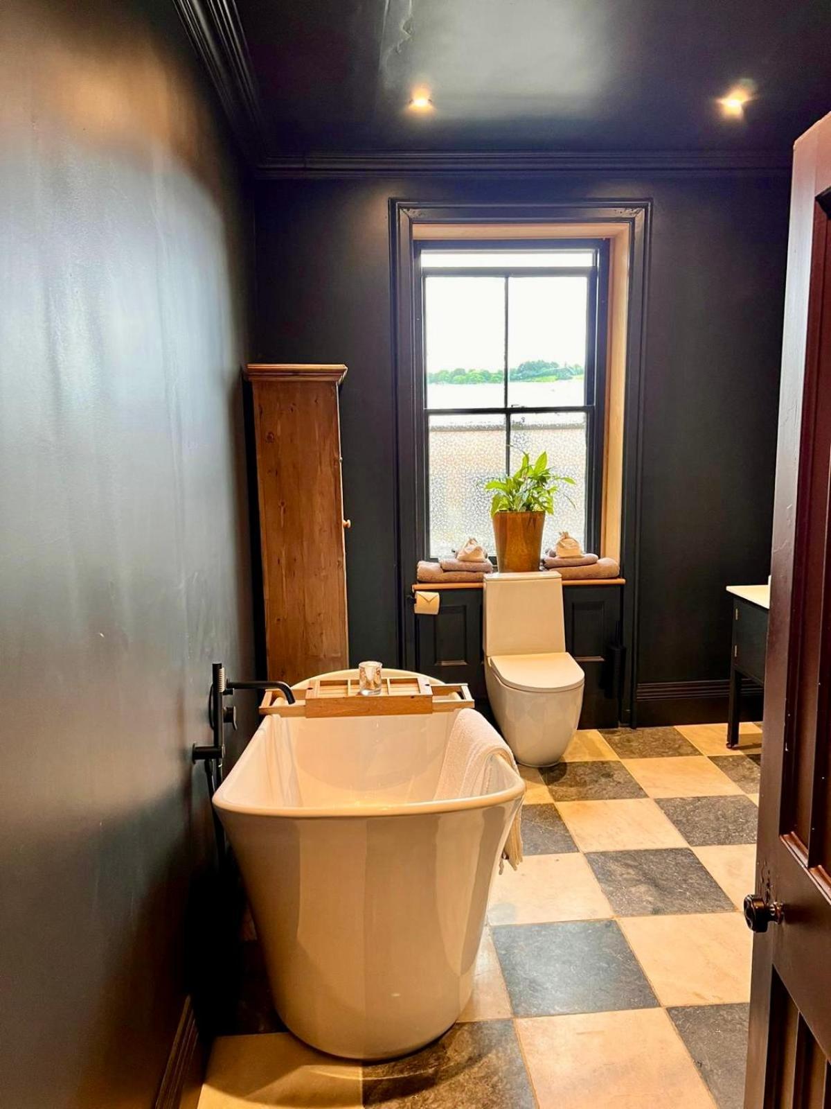 Llanerchydol Hall Suites Welshpool Kültér fotó